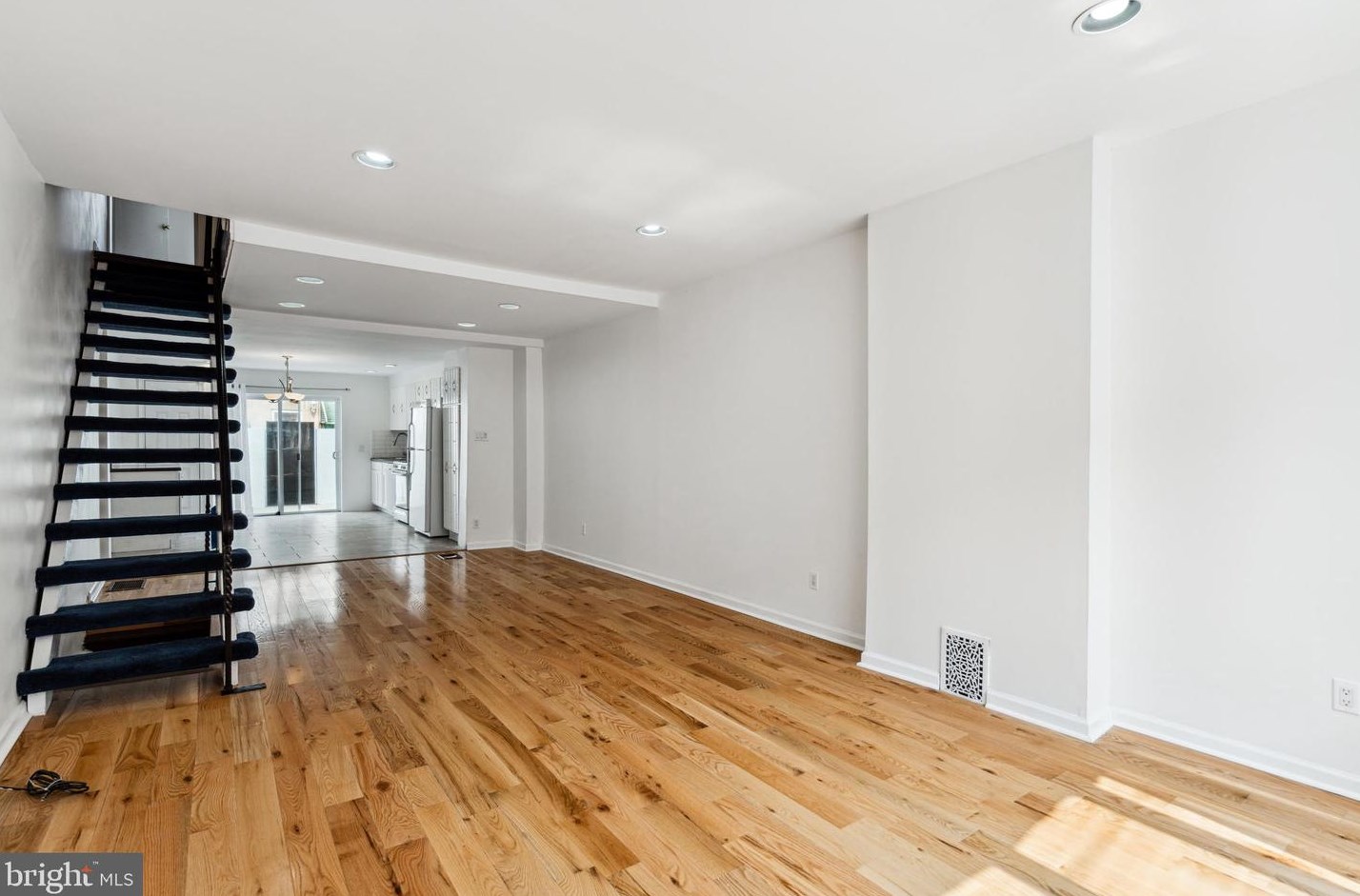 2310 Percy St, Philadelphia, PA 19148-3711