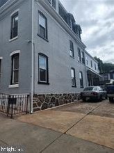 217 Green Ln #1, Philadelphia, PA 19128