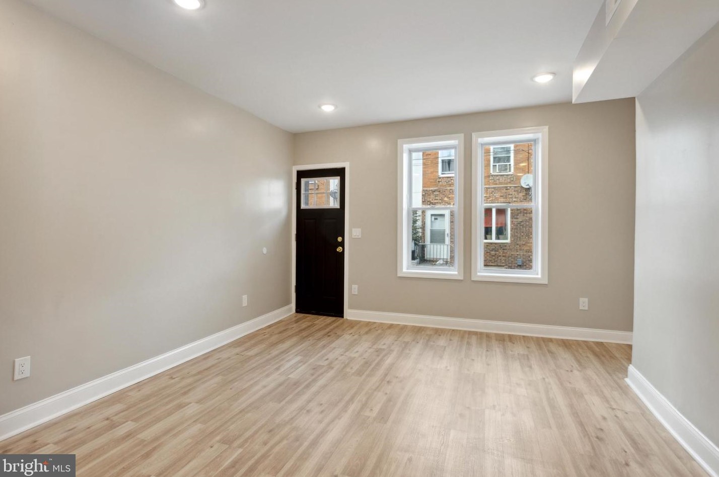 2220 Sigel St, Philadelphia, PA 19145