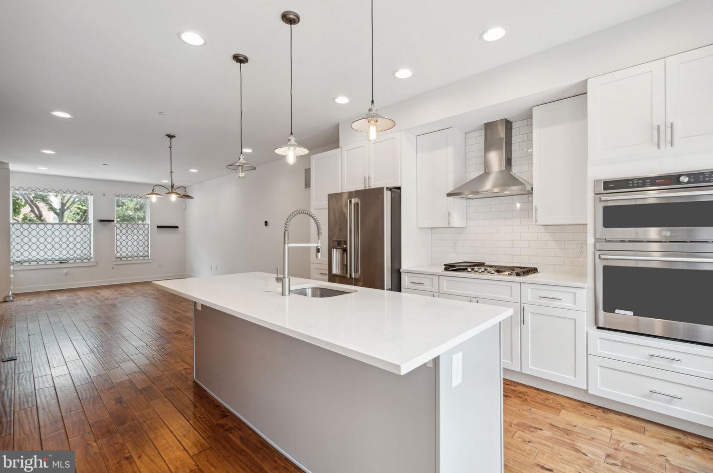 2318 Susquehanna Ave, Philadelphia, PA 19125-0013