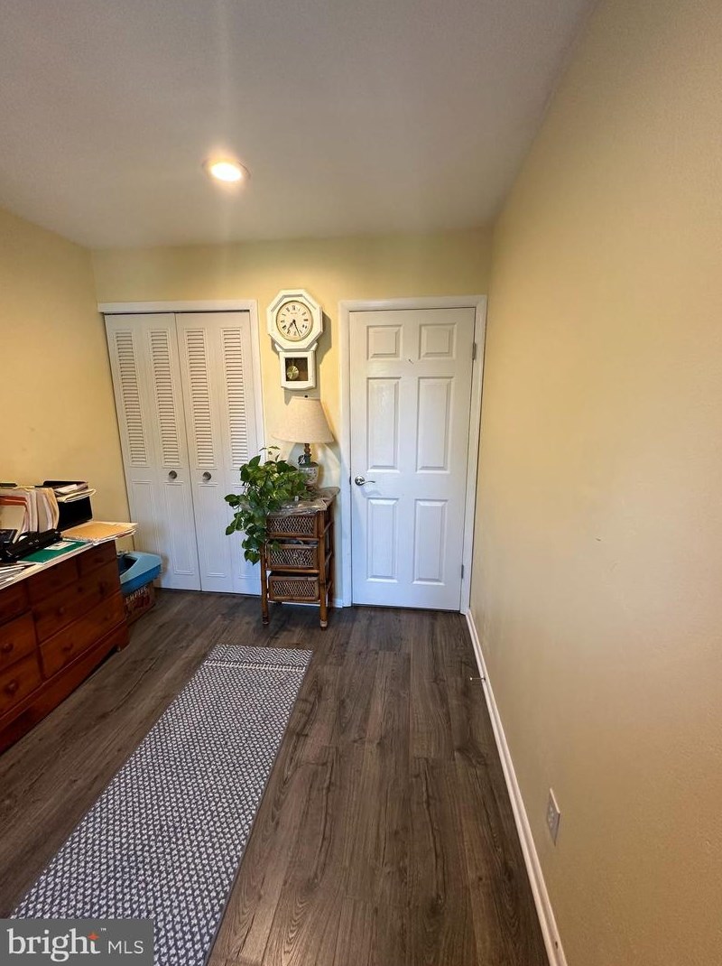 214 Wickley Rd, Philadelphia PA 19154-4338 exterior