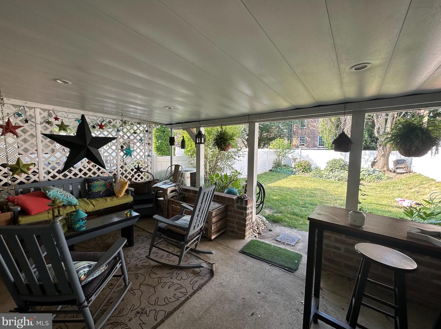 214 Wickley Rd, Philadelphia PA 19154-4338 exterior