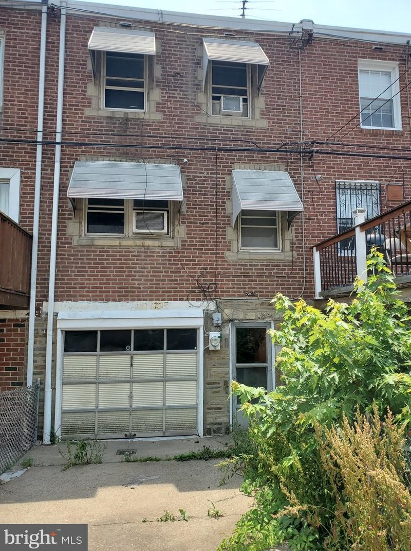 7208 Algard St, Philadelphia, PA 19135-1104