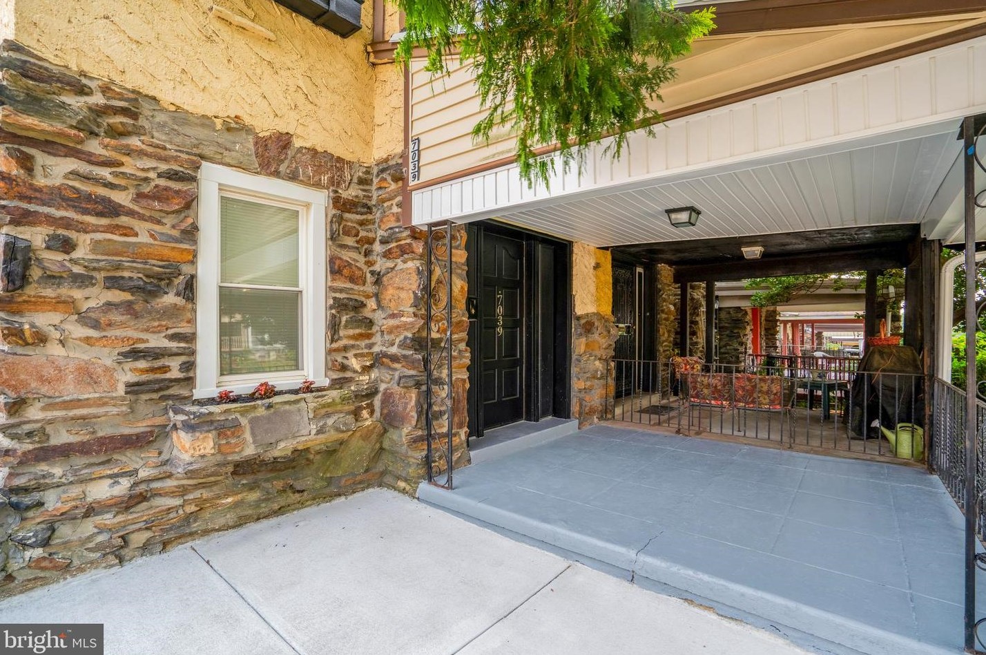 7039 Cedar Park Ave, Philadelphia, PA 19138-2017
