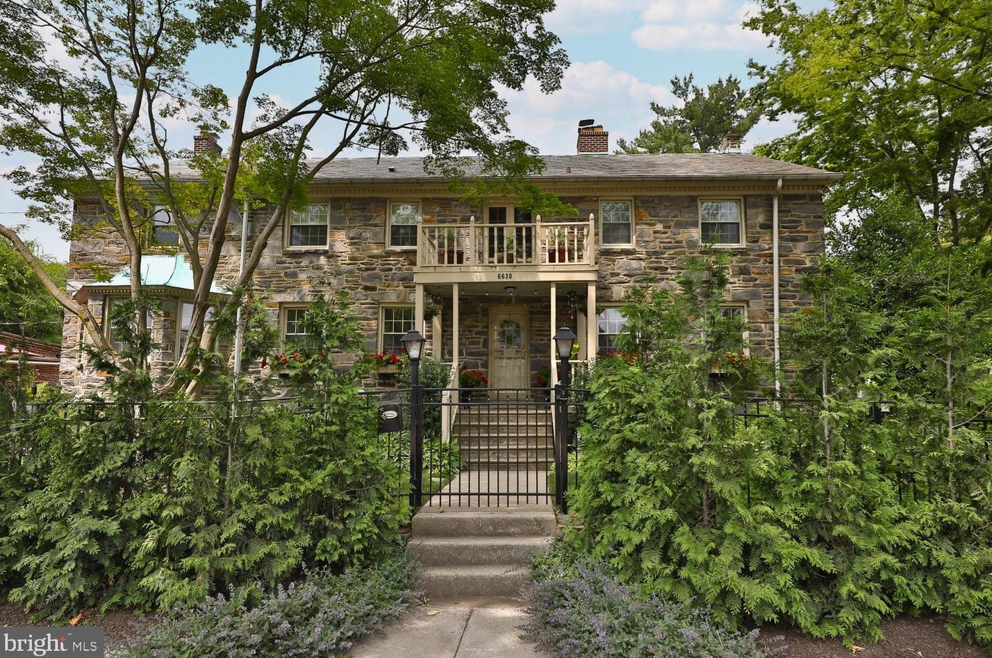 500 Arbutus St, Philadelphia PA  19119-3501 exterior