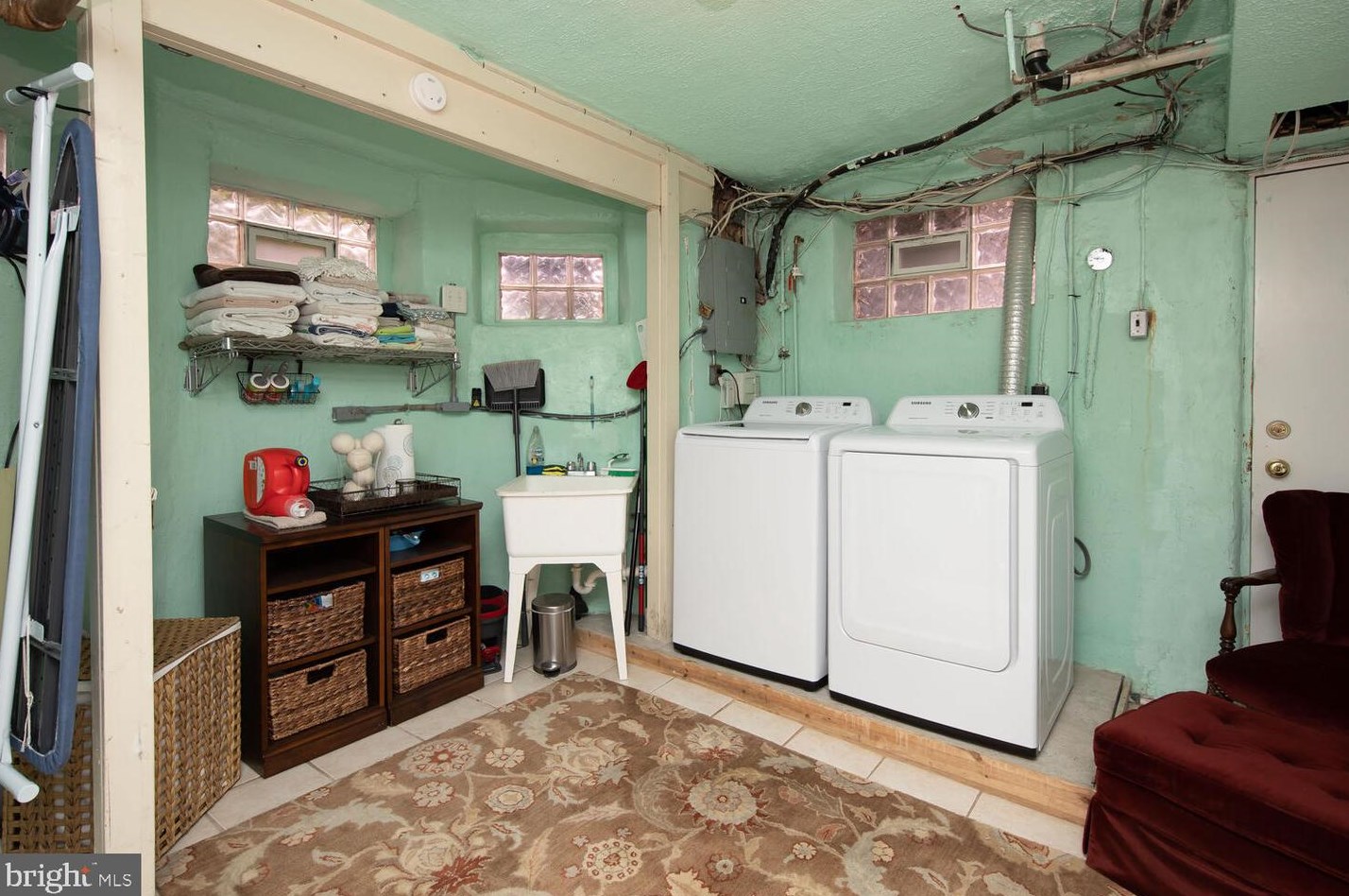 500 Arbutus St, Philadelphia PA  19119-3501 exterior