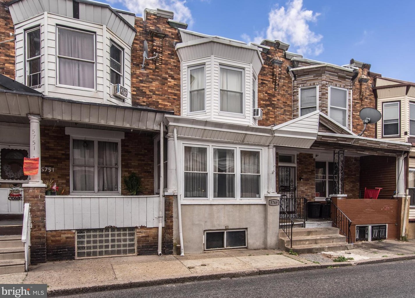 5749 Leonard St, Philadelphia, PA 19149-3518