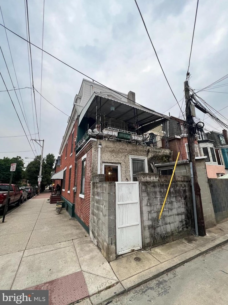 750 23rd St, Philadelphia PA  19130-2618 exterior