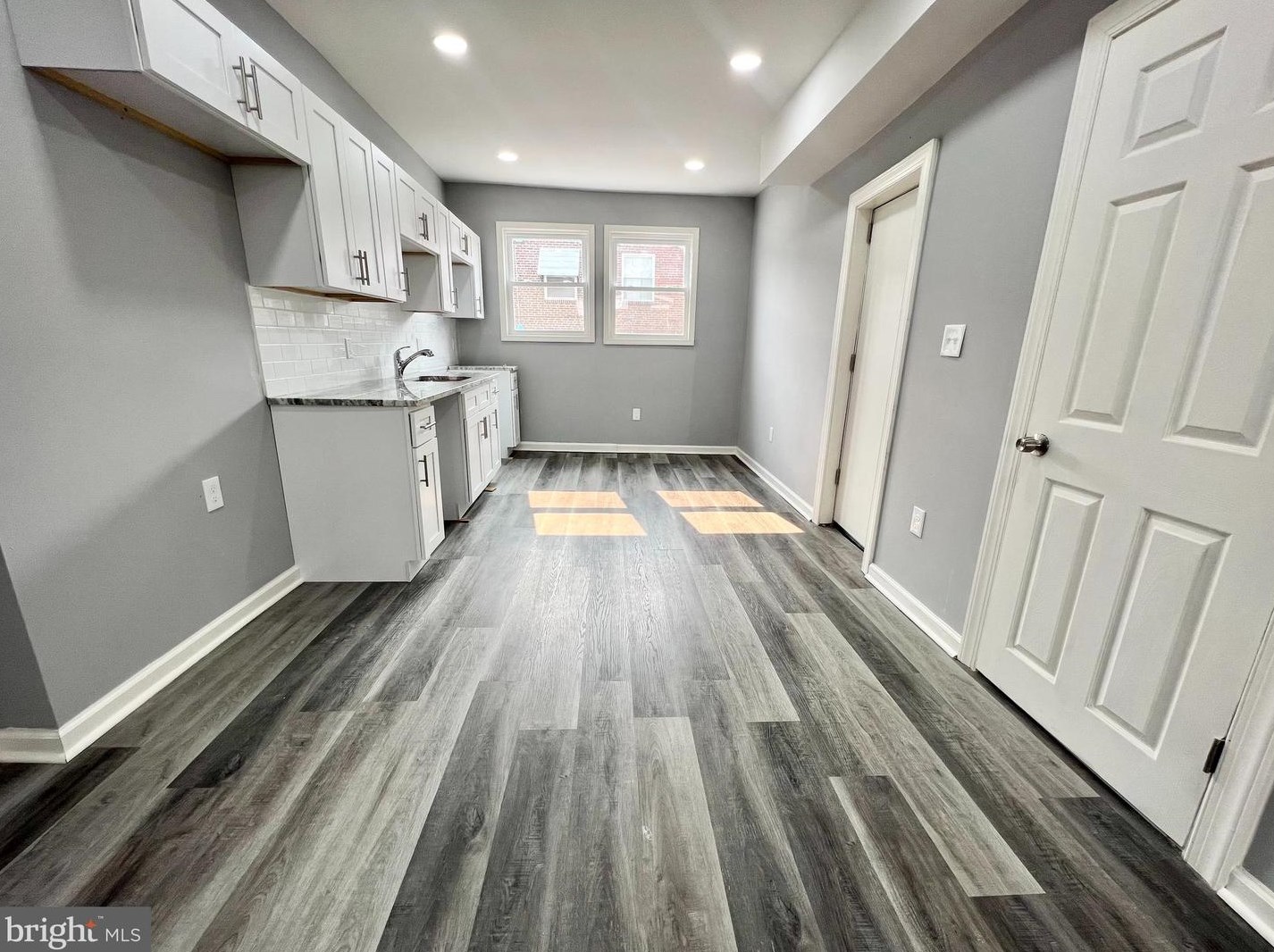 2830 S Sheridan St, Philadelphia, PA 19148