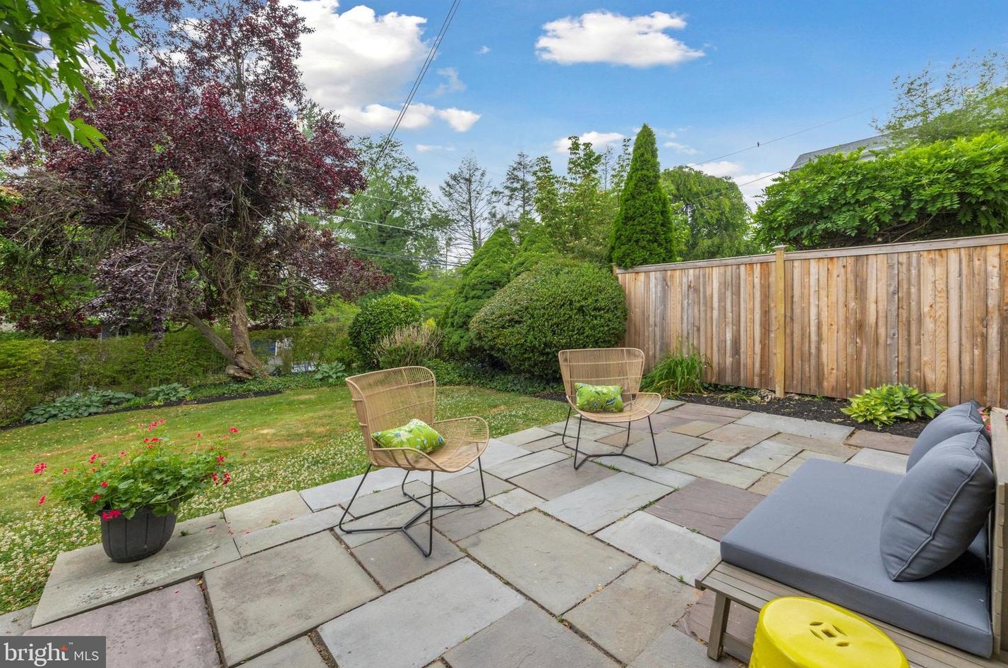 8713 Shawnee St, Philadelphia PA 19118-3804 exterior