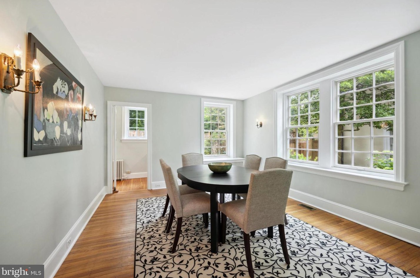 8713 Shawnee St, Philadelphia PA 19118-3804 exterior