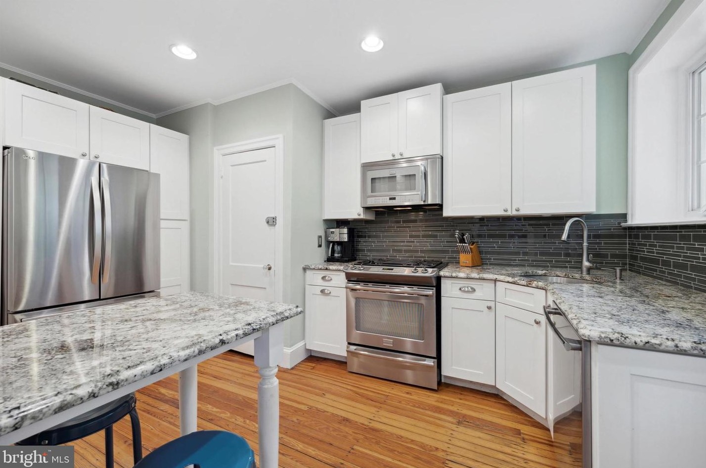 8713 Shawnee St, Philadelphia PA 19118-3804 exterior