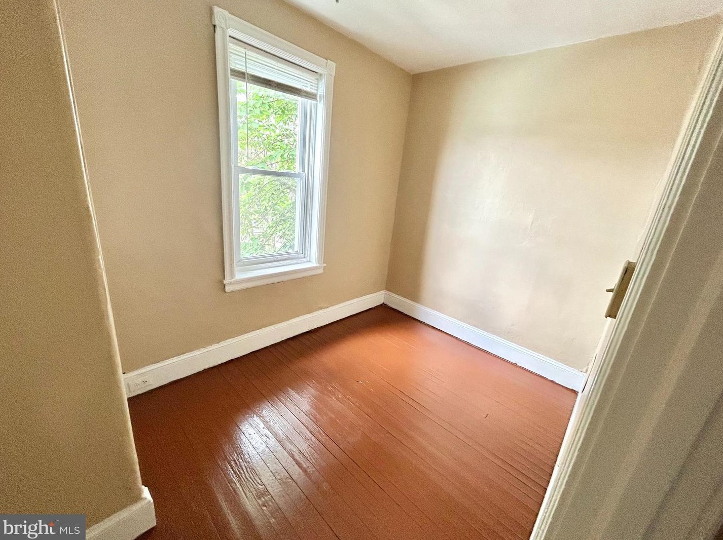 2109 Shields St, Philadelphia PA  19142-1611 exterior