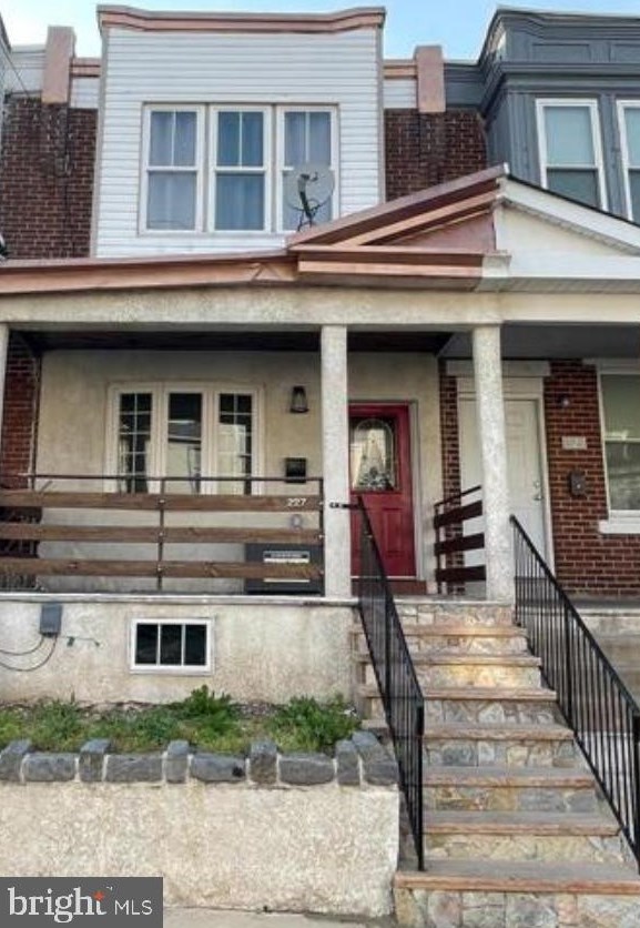 227 Phil Ellena St, Philadelphia PA  19119-2221 exterior