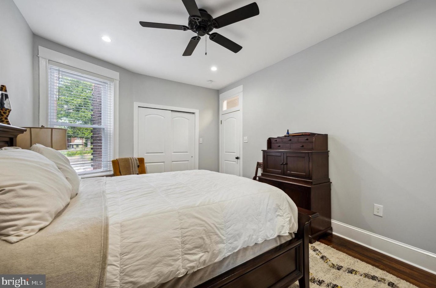 1113 Divinity St, Philadelphia PA  19143-4301 exterior