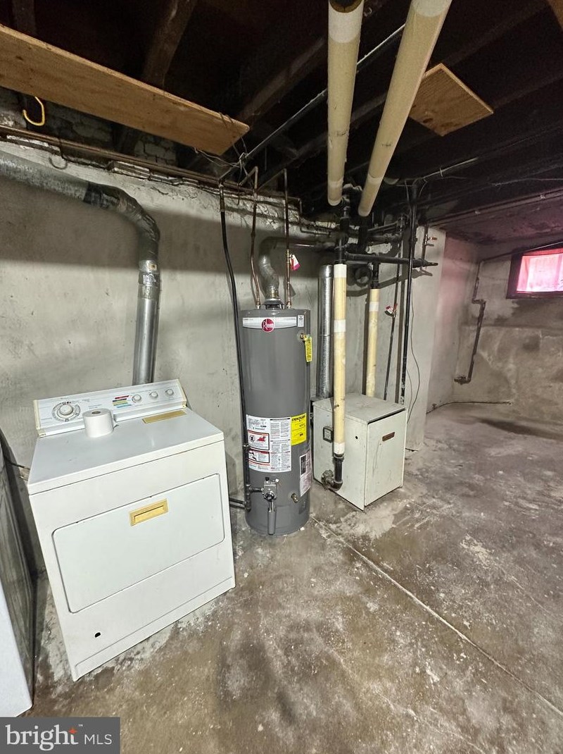 6522 Tulip St, Philadelphia PA 19135-2824 exterior