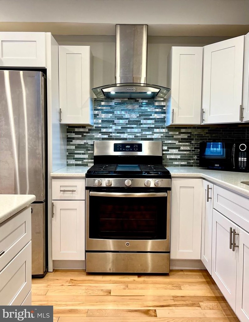 149 W Palmer St, Philadelphia, PA 19122