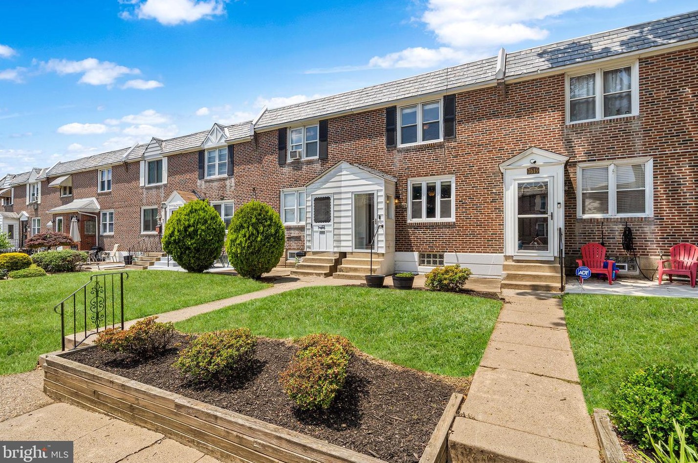 7621 Brentwood Rd, Philadelphia, PA 19151-2022