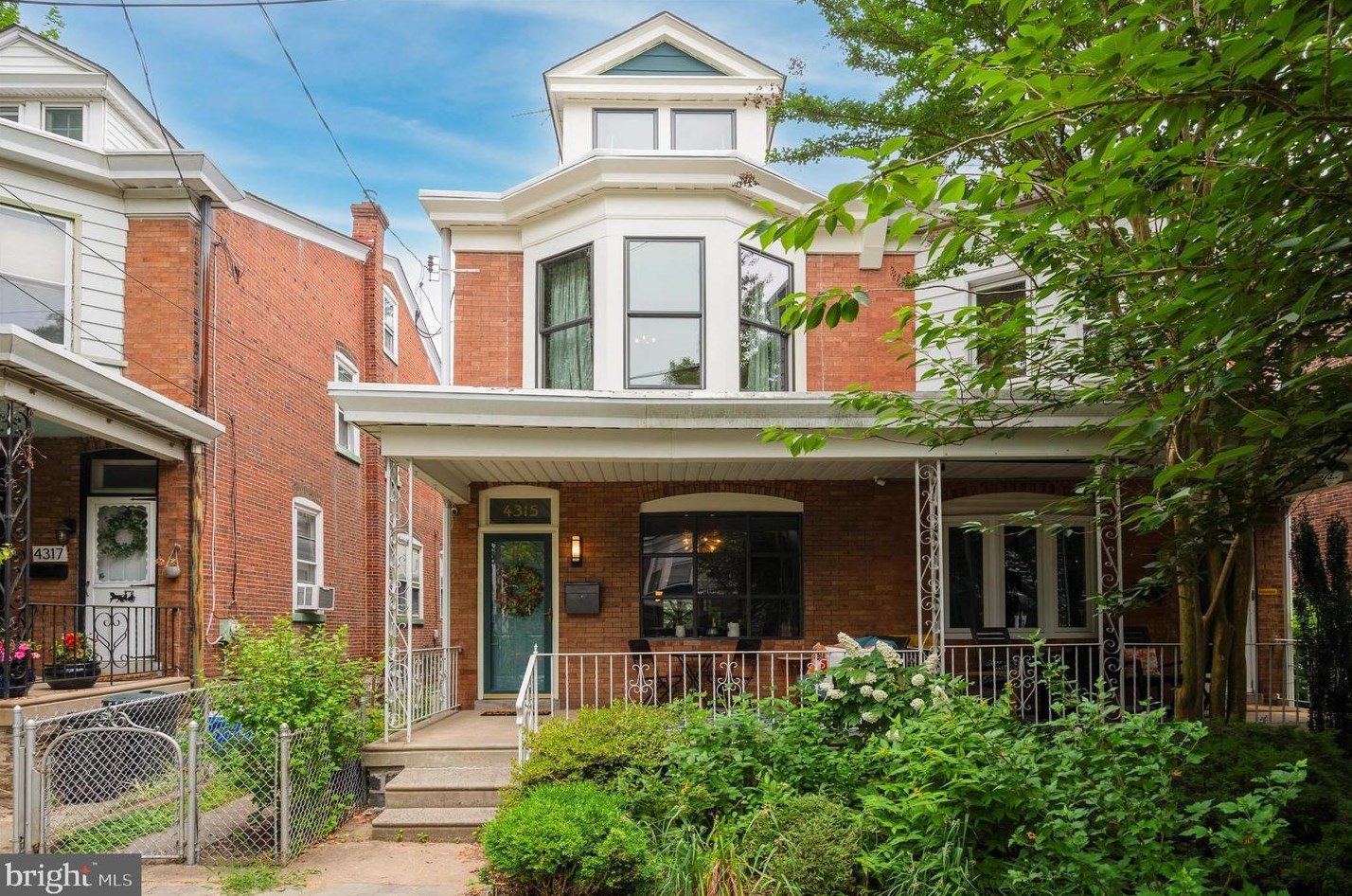 4315 Lauriston St, Philadelphia, PA 19128-4939