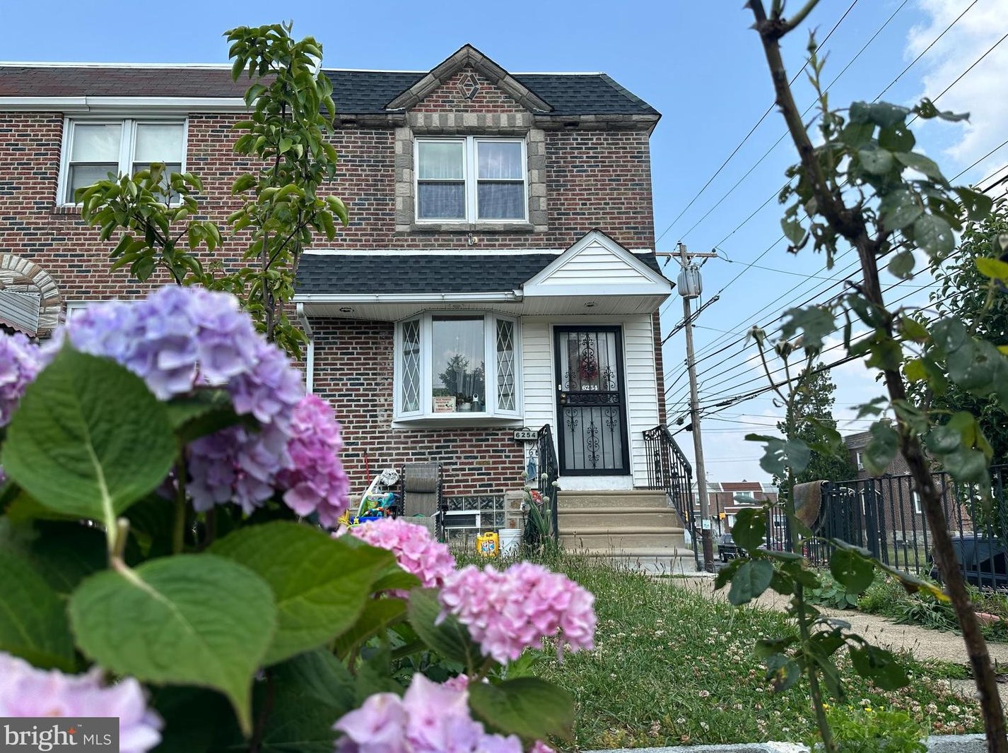 6254 Crafton St, Philadelphia, PA 19149-3509
