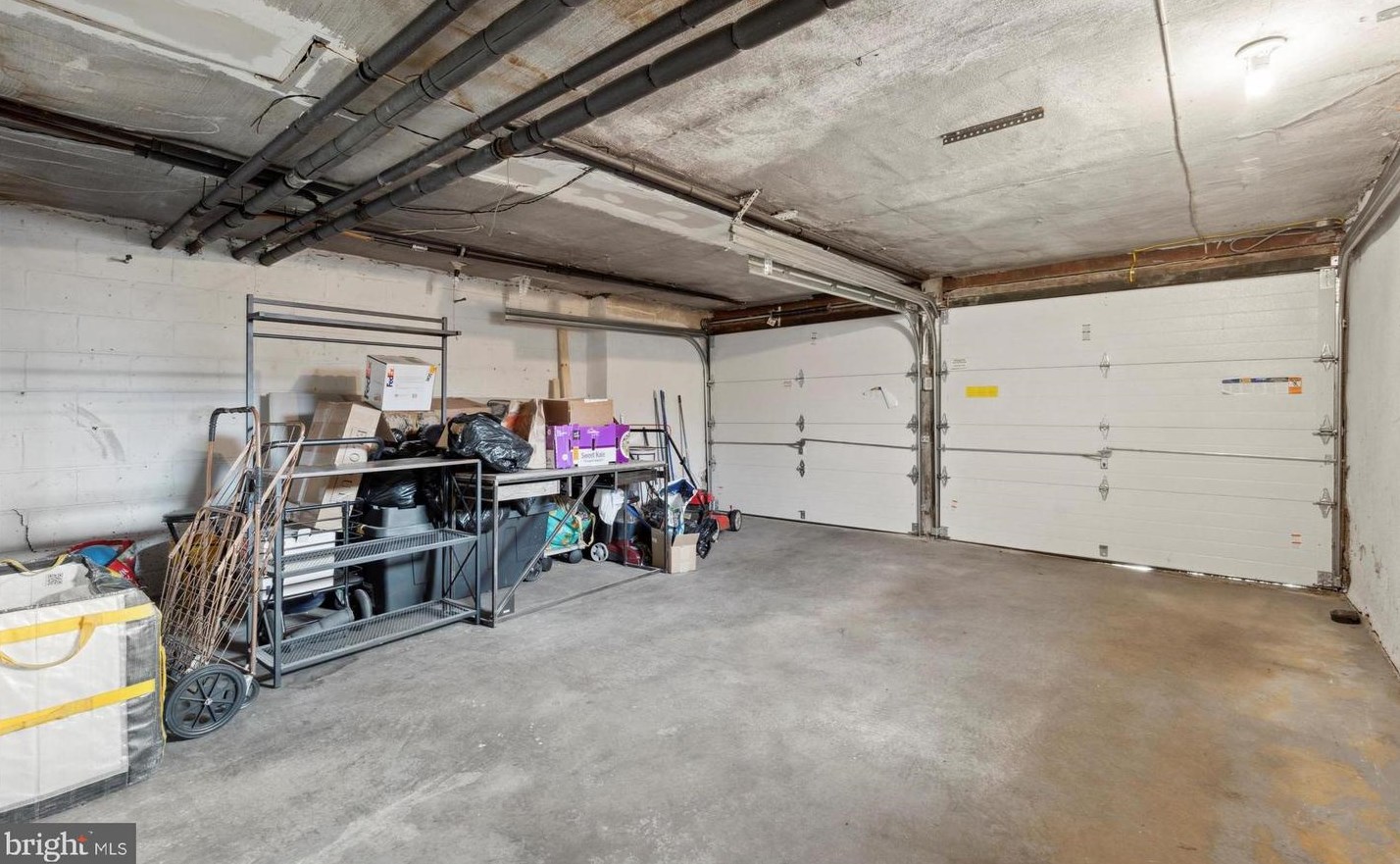 6033 Woodcrest Ave, Philadelphia PA  19131-2217 exterior