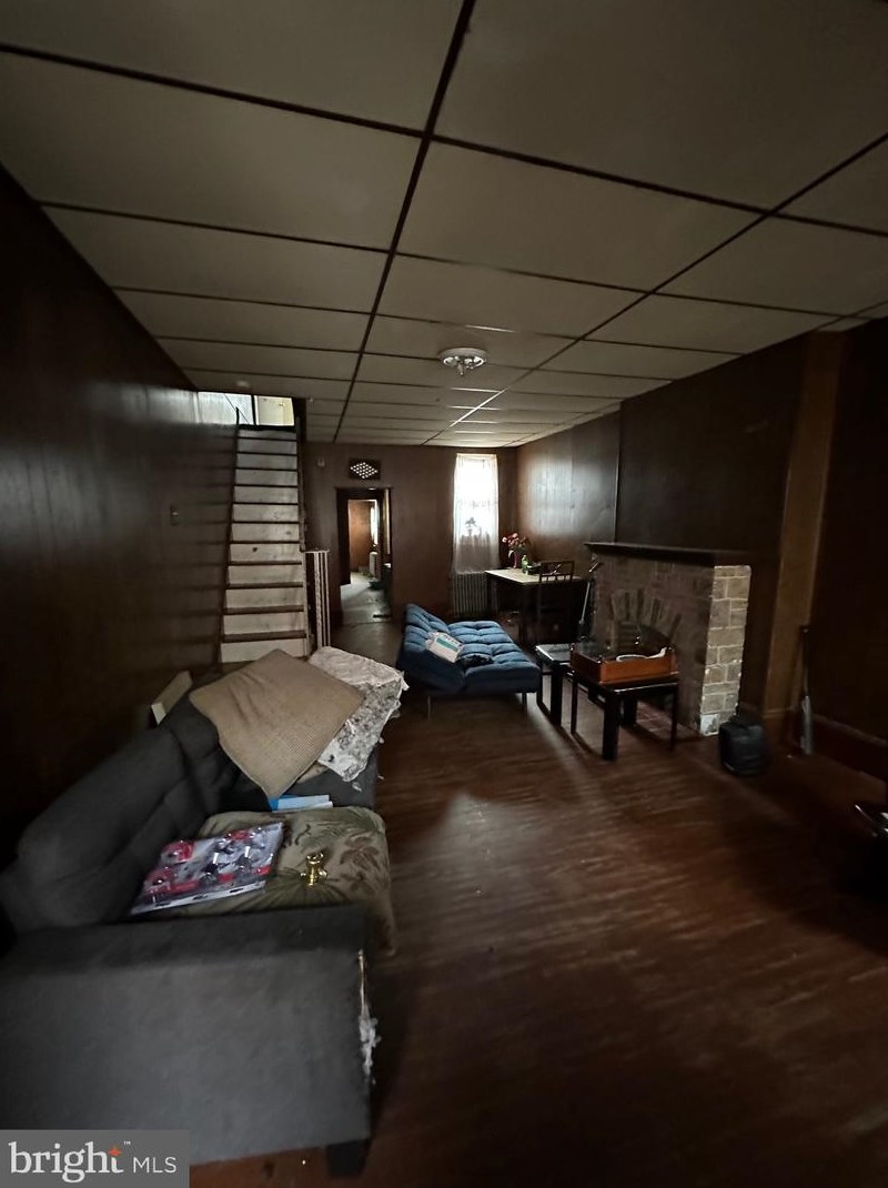 2059 Clementine St, Philadelphia, PA 19134-3834
