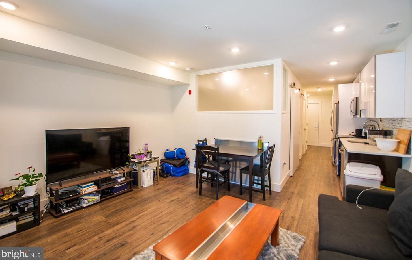 1155 S 15th St #unit 208, Philadelphia, PA 19146