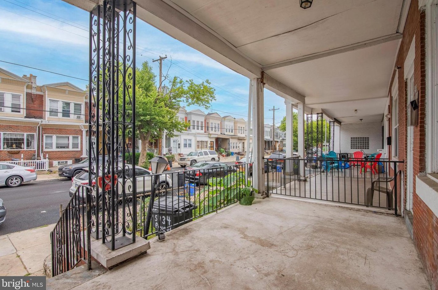 5934 Pine St, Philadelphia, PA 19143-1124