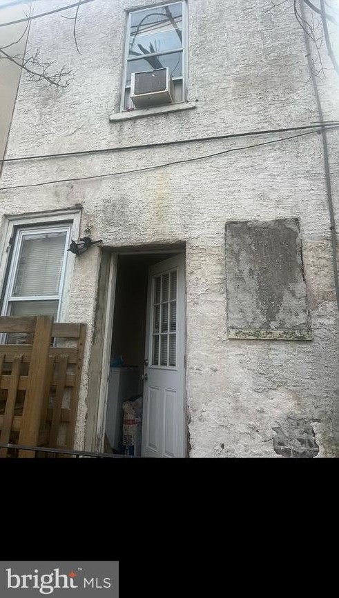 114 Lindenwood St, Philadelphia PA 19139-2624 exterior