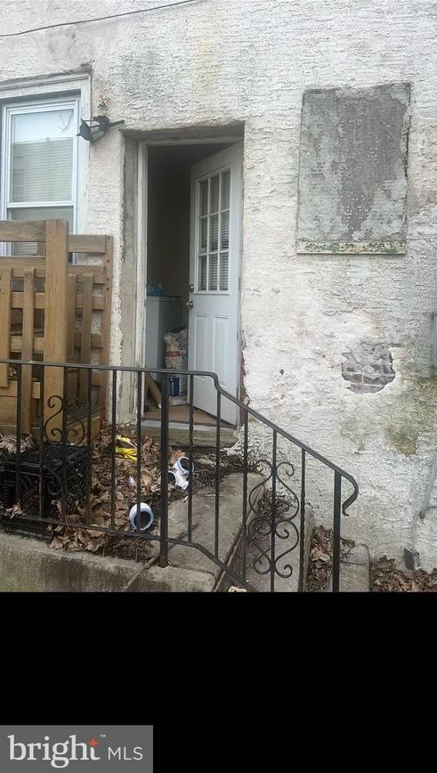 114 Lindenwood St, Philadelphia PA 19139-2624 exterior