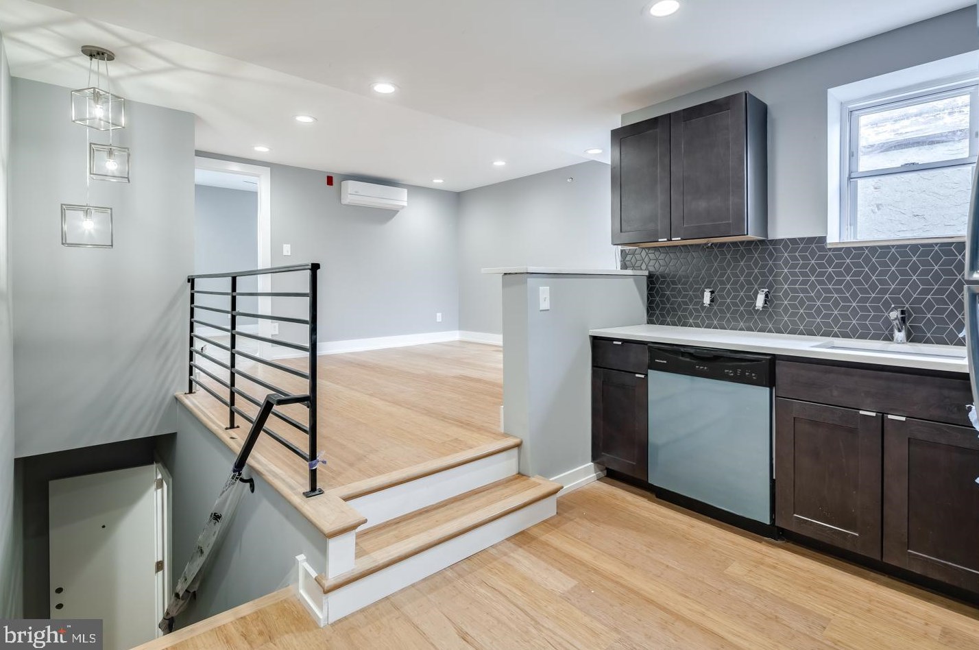 1530 Christian St #unit 3, Philadelphia, PA 19146