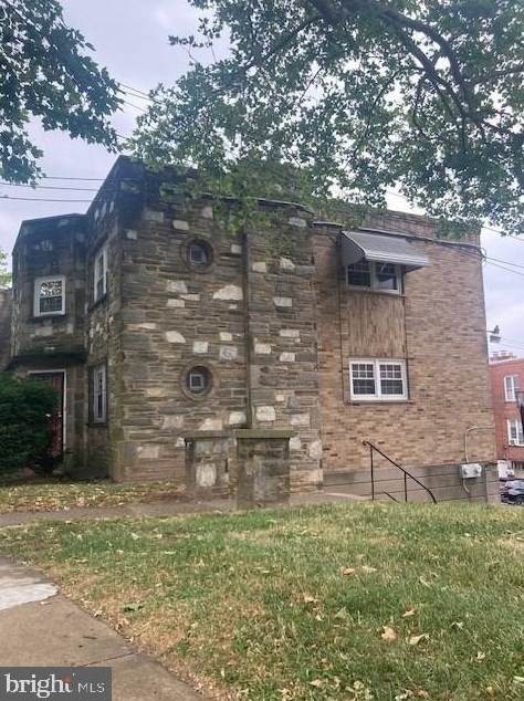 6744 Blakemore St, Philadelphia, PA 19119-1401