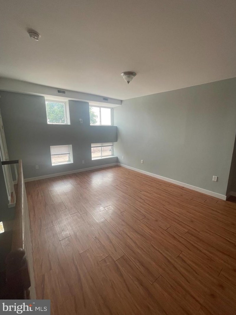 550 52nd St, Philadelphia PA  19143-1531 exterior