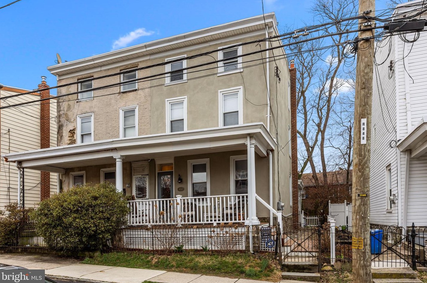453 Delmar St, Philadelphia, PA 19128-4507