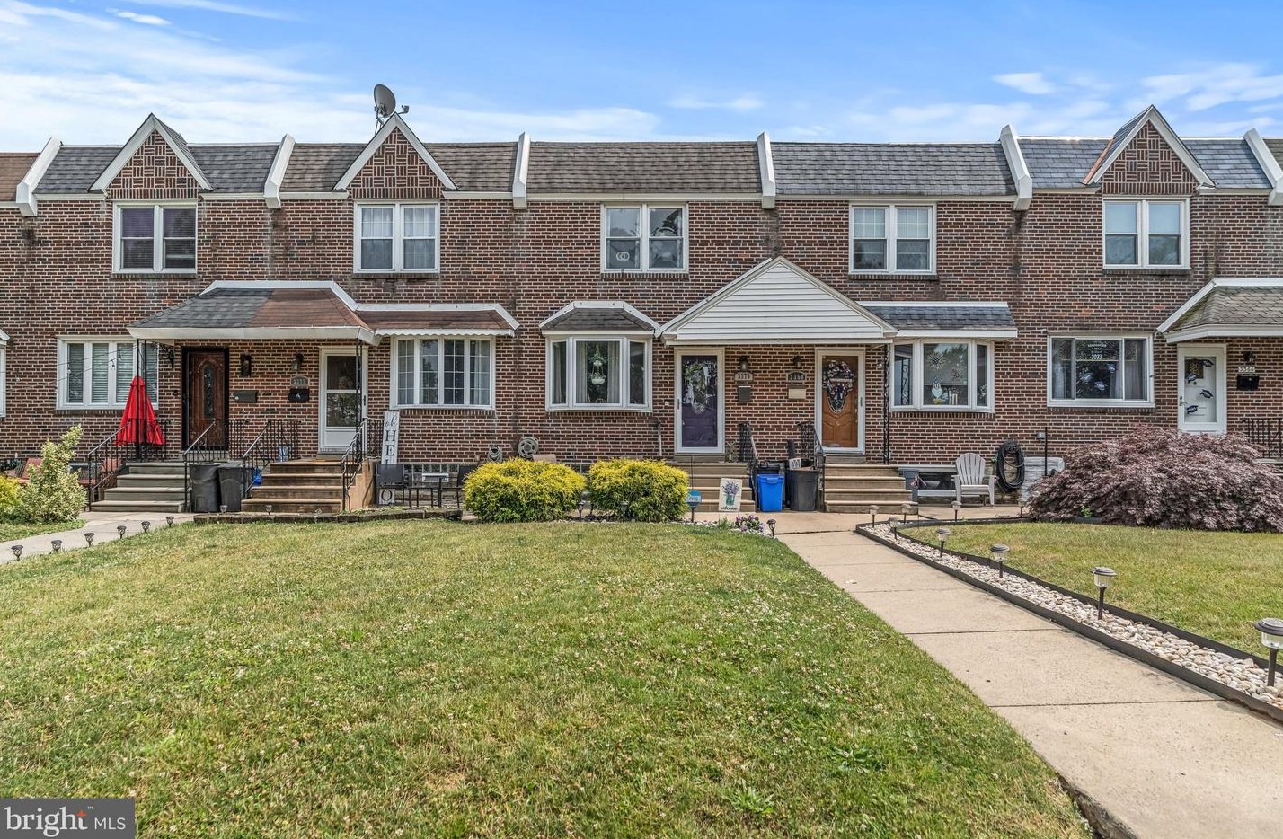 3370 Fordham Rd, Philadelphia, PA 19114-3823