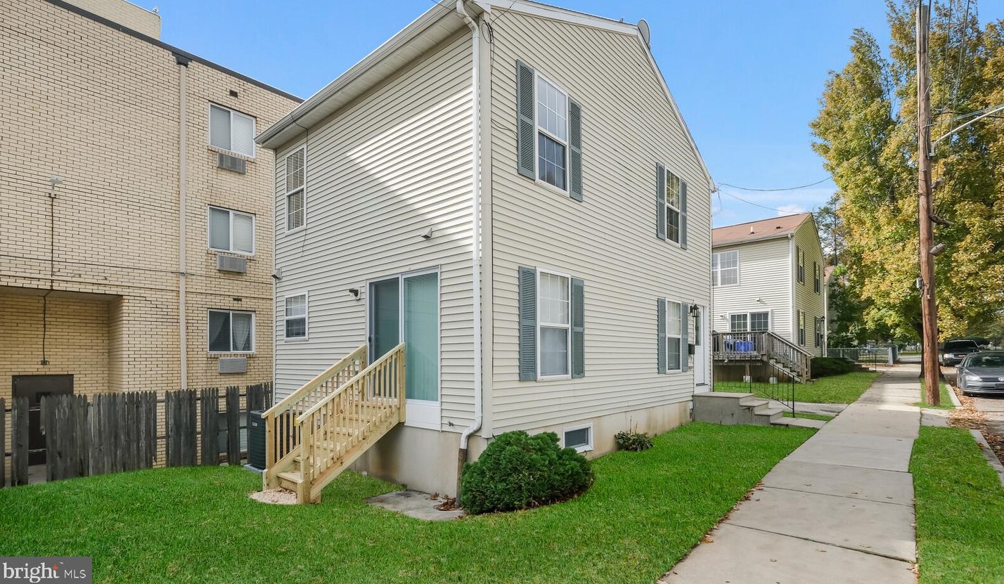 8302 Woolston Ave, Philadelphia, PA 19150-2916