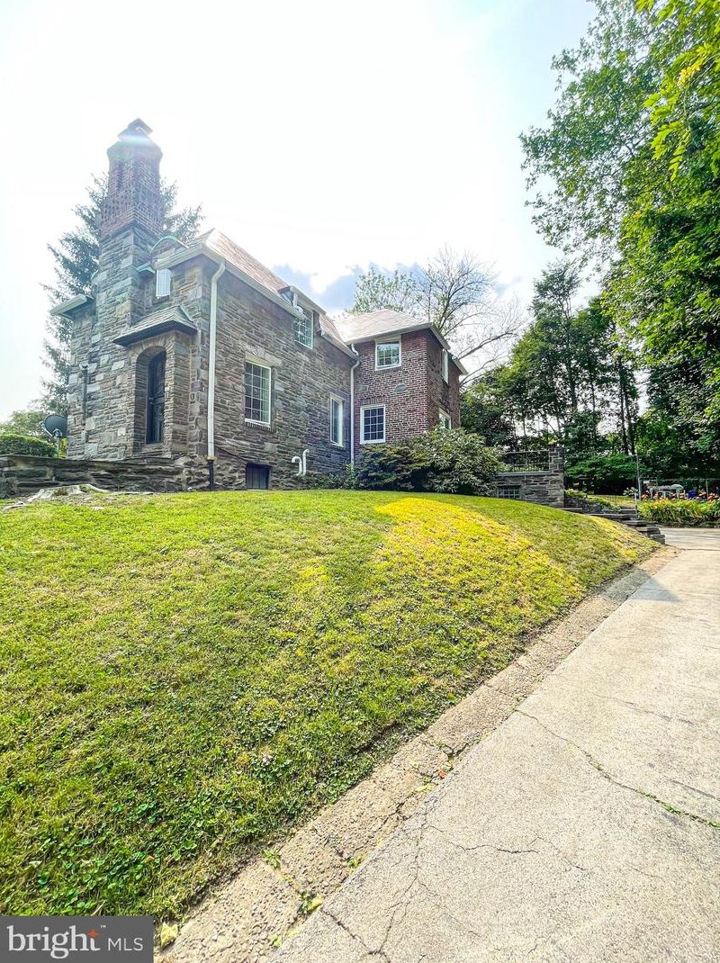 4975 Parkside Ave, Philadelphia, PA 19131-0037