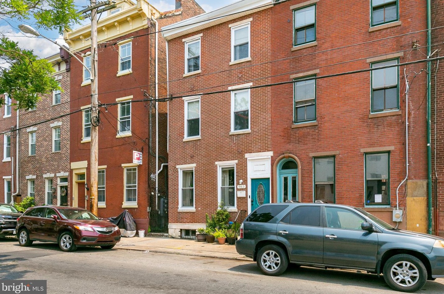 963 N 6th St, Philadelphia, PA 19123