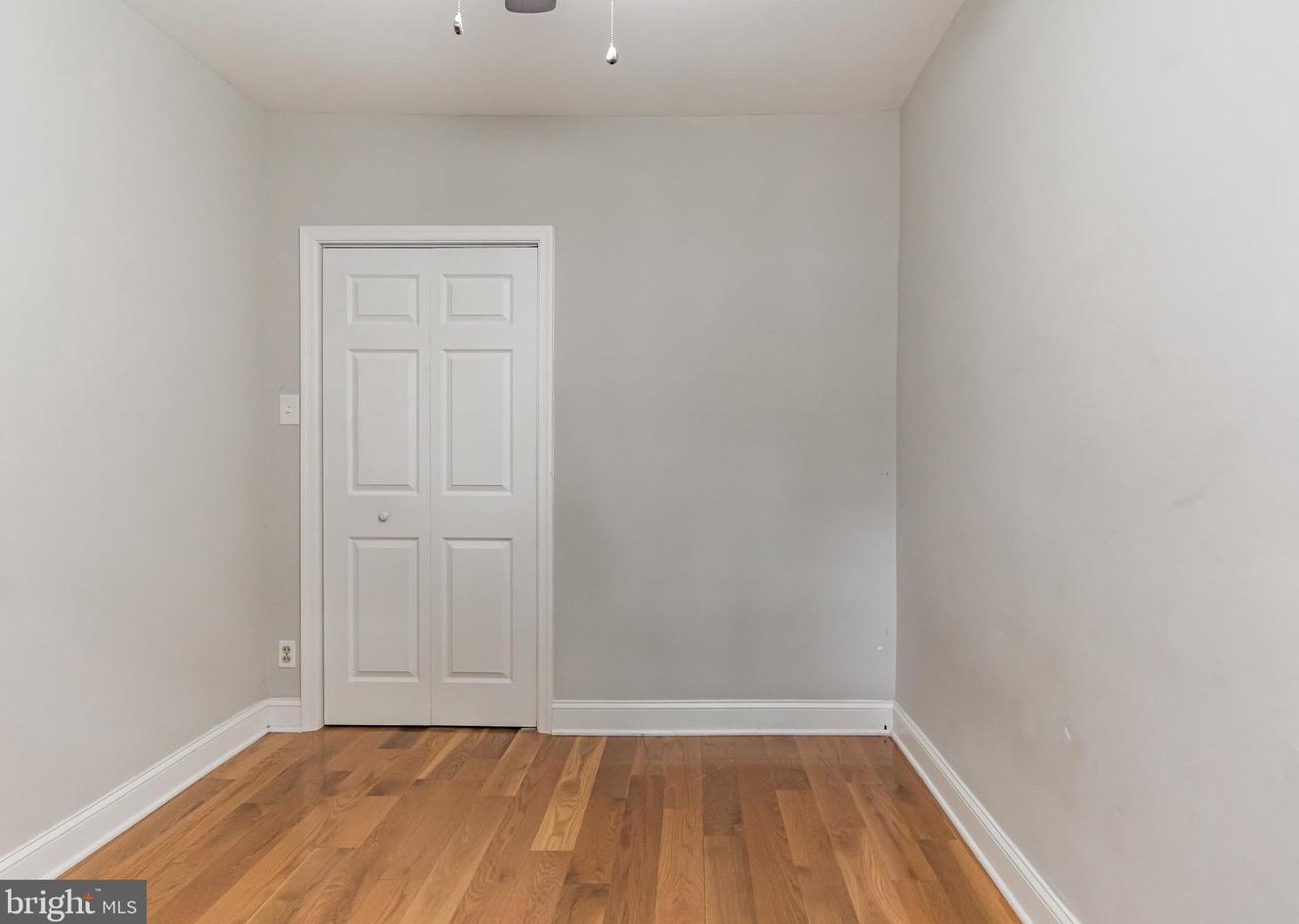 2446 Lambert St, Philadelphia PA  19145-4212 exterior