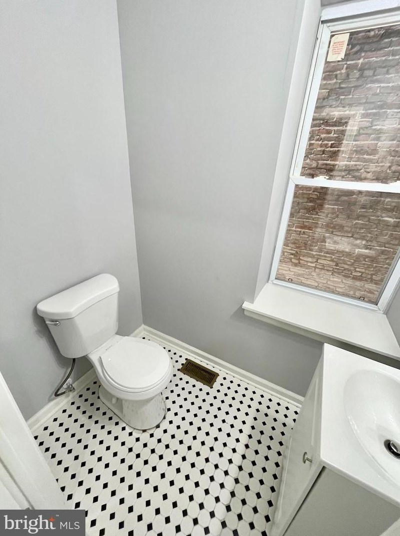 4930 Brown St, Philadelphia PA  19139-1704 exterior