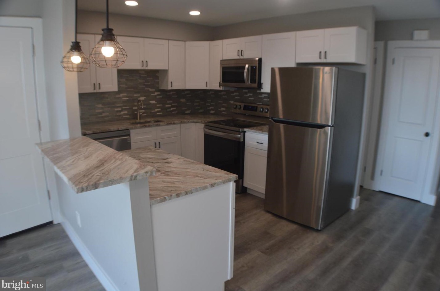 8268 Leon St, Philadelphia PA  19136-2332 exterior