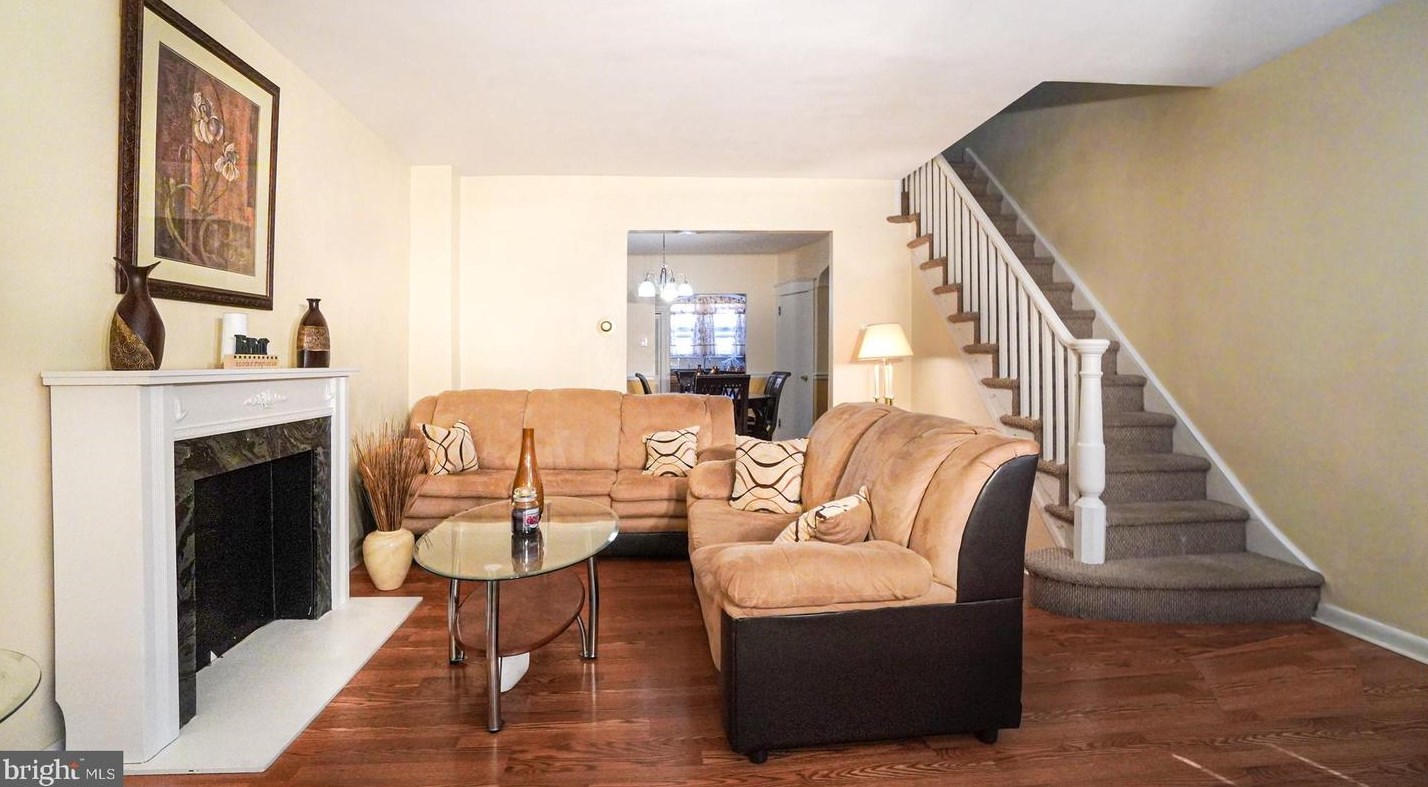 5928 Weymouth St, Philadelphia, PA 19120-1123