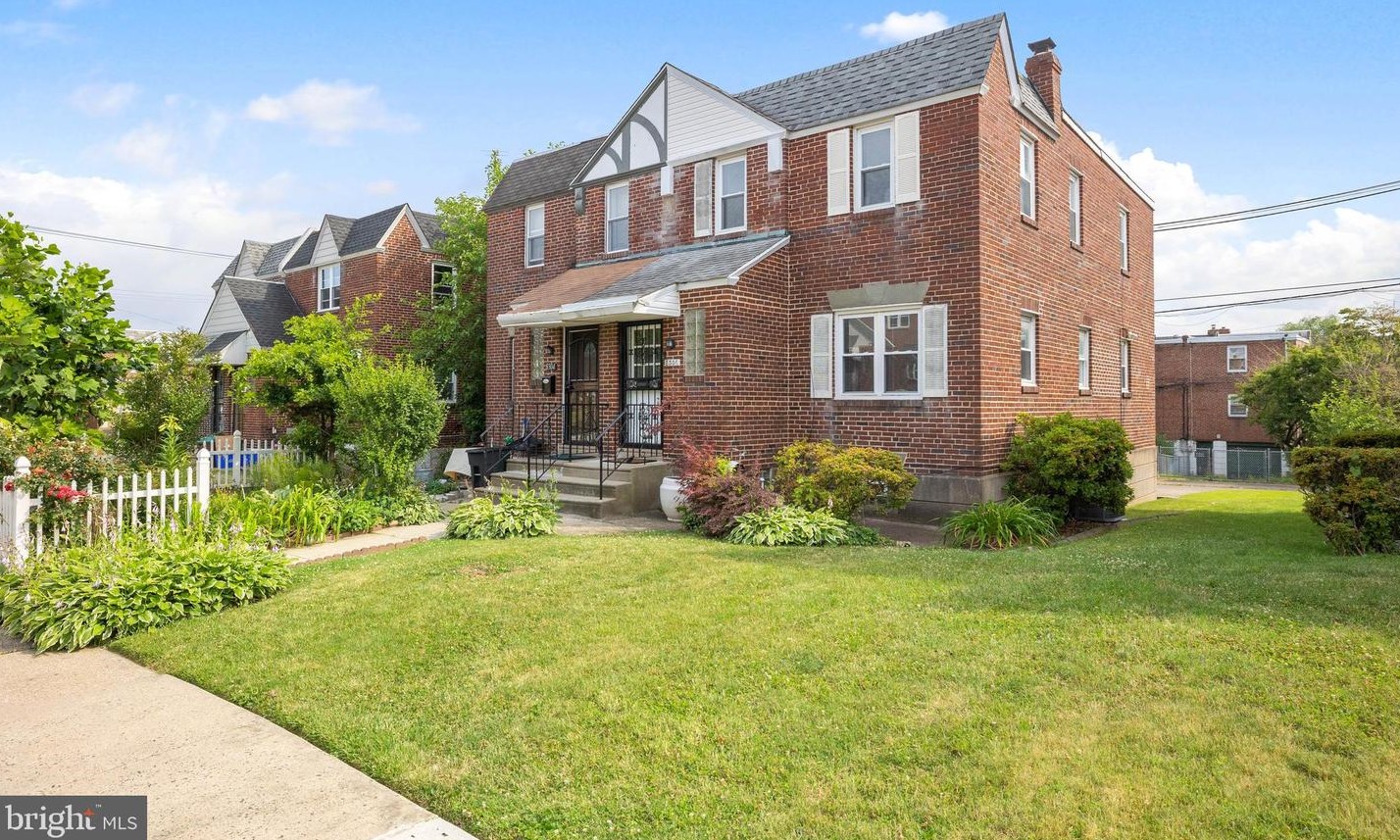 8306 Lynnewood Rd, Philadelphia, PA 19150-3203