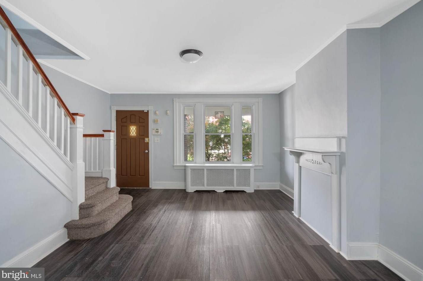 5745 Woodstock St, Philadelphia, PA 19138-2913