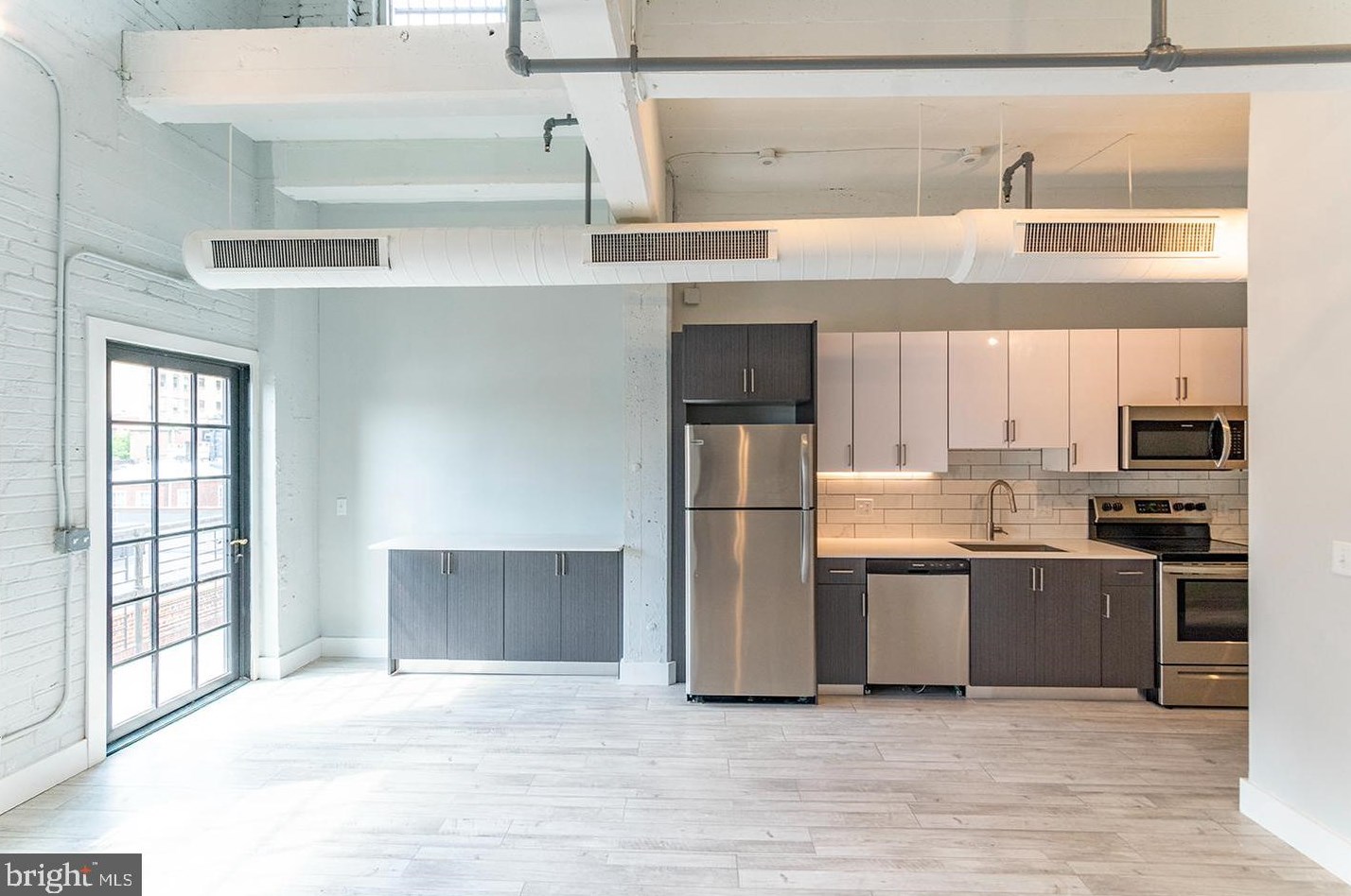 413 S 13th St #406, Philadelphia, PA 19147