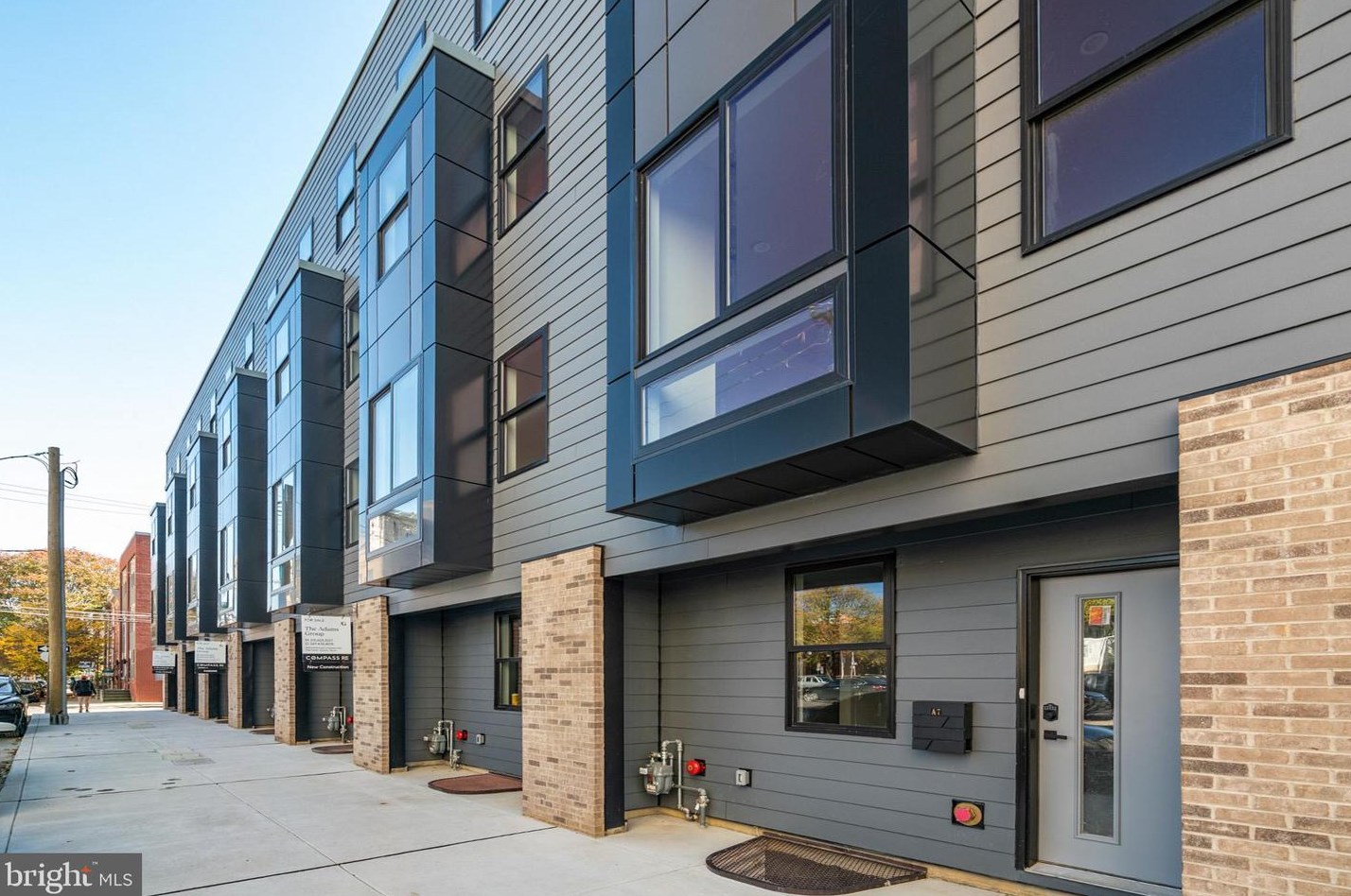 428 Master St, Philadelphia PA  19122-4420 exterior