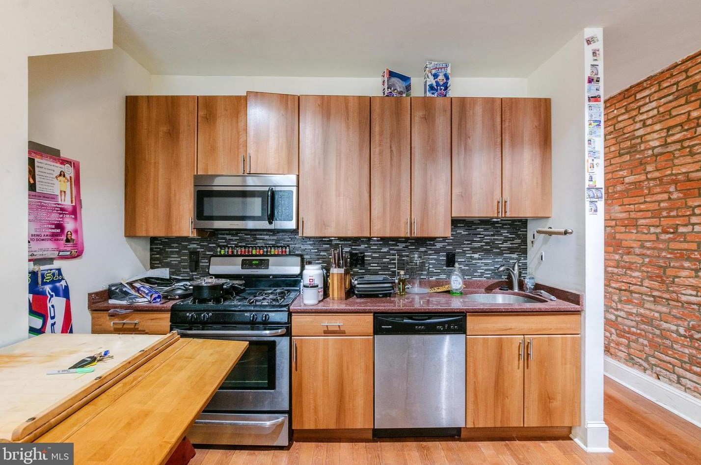 338 Sloan St, Philadelphia PA  19104-4623 exterior