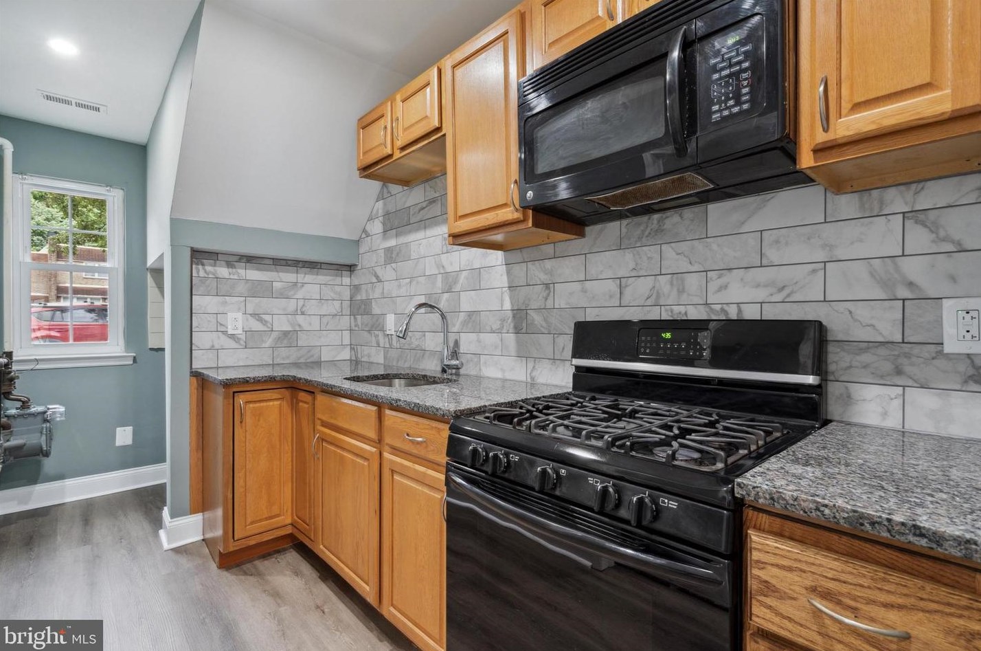 3717 Morrell Ave, Philadelphia PA  19114-1933 exterior