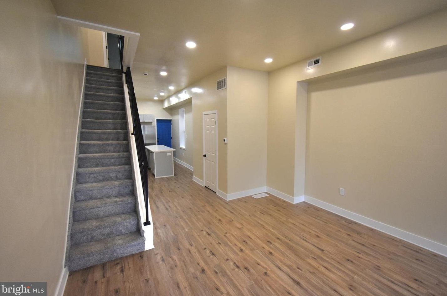 2620 Fairhill St, Philadelphia, PA 19148-4629