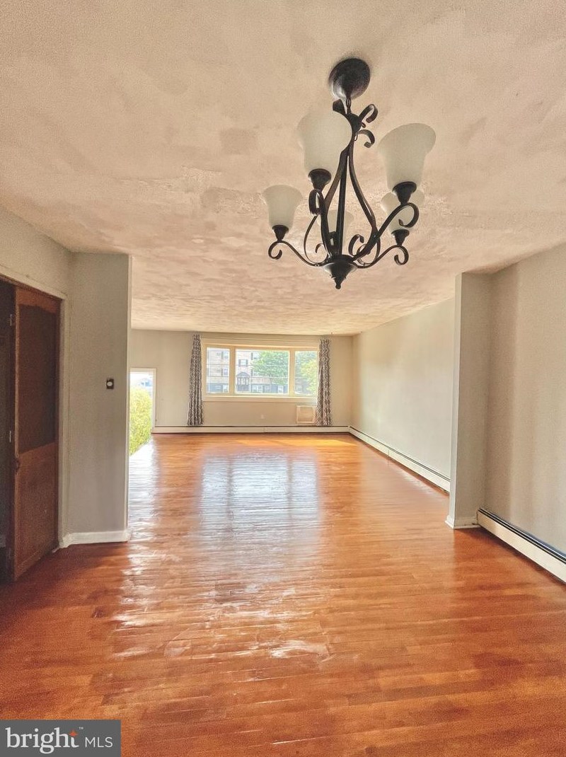 10035 Canterbury Rd, Philadelphia PA  19114-1516 exterior